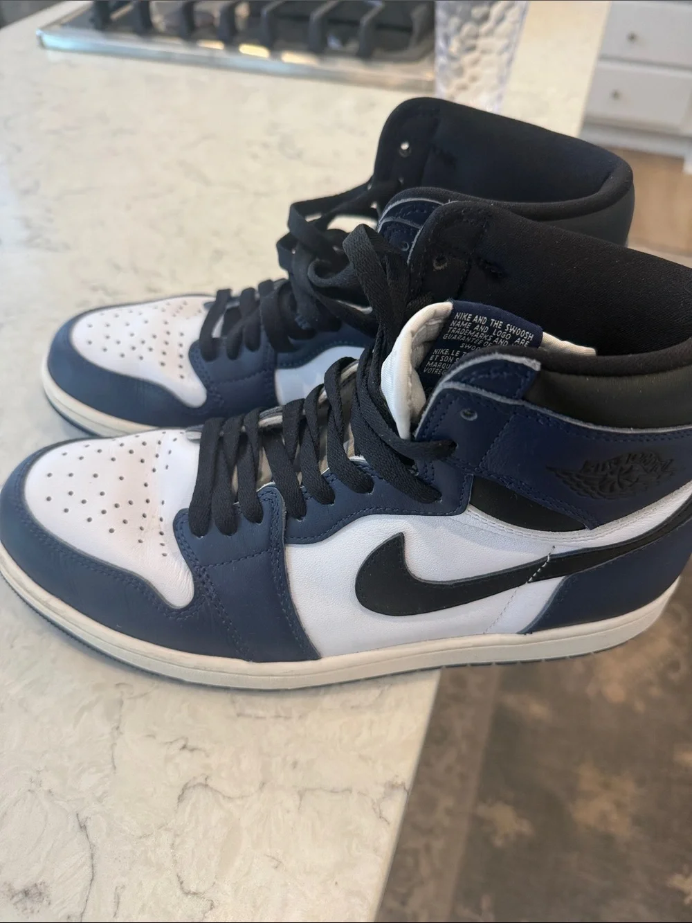 Nike Air Jordan 1 High - White, Navy, Black